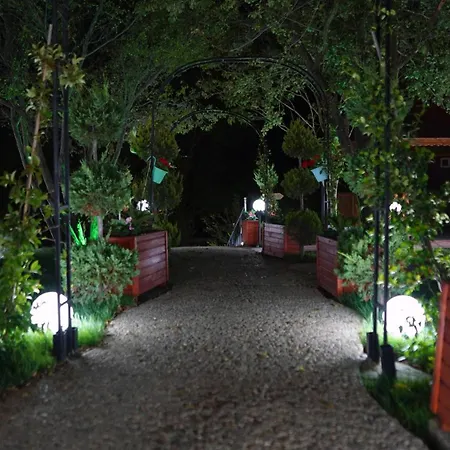 Trikos Boutique فندق