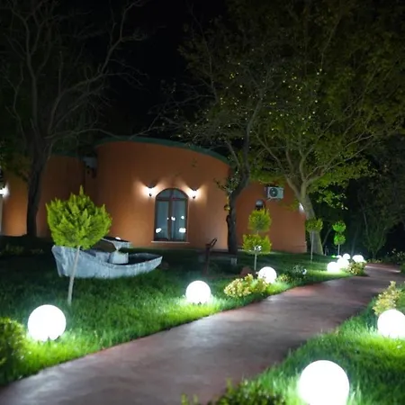 Trikos Boutique فندق