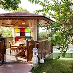 Trikos Boutique Hotel *